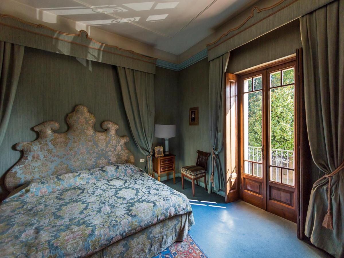 Villa Dom 피아첸차 외부 사진